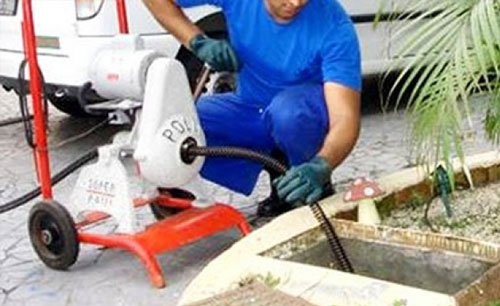 Desentupimento de fossas e esgotos